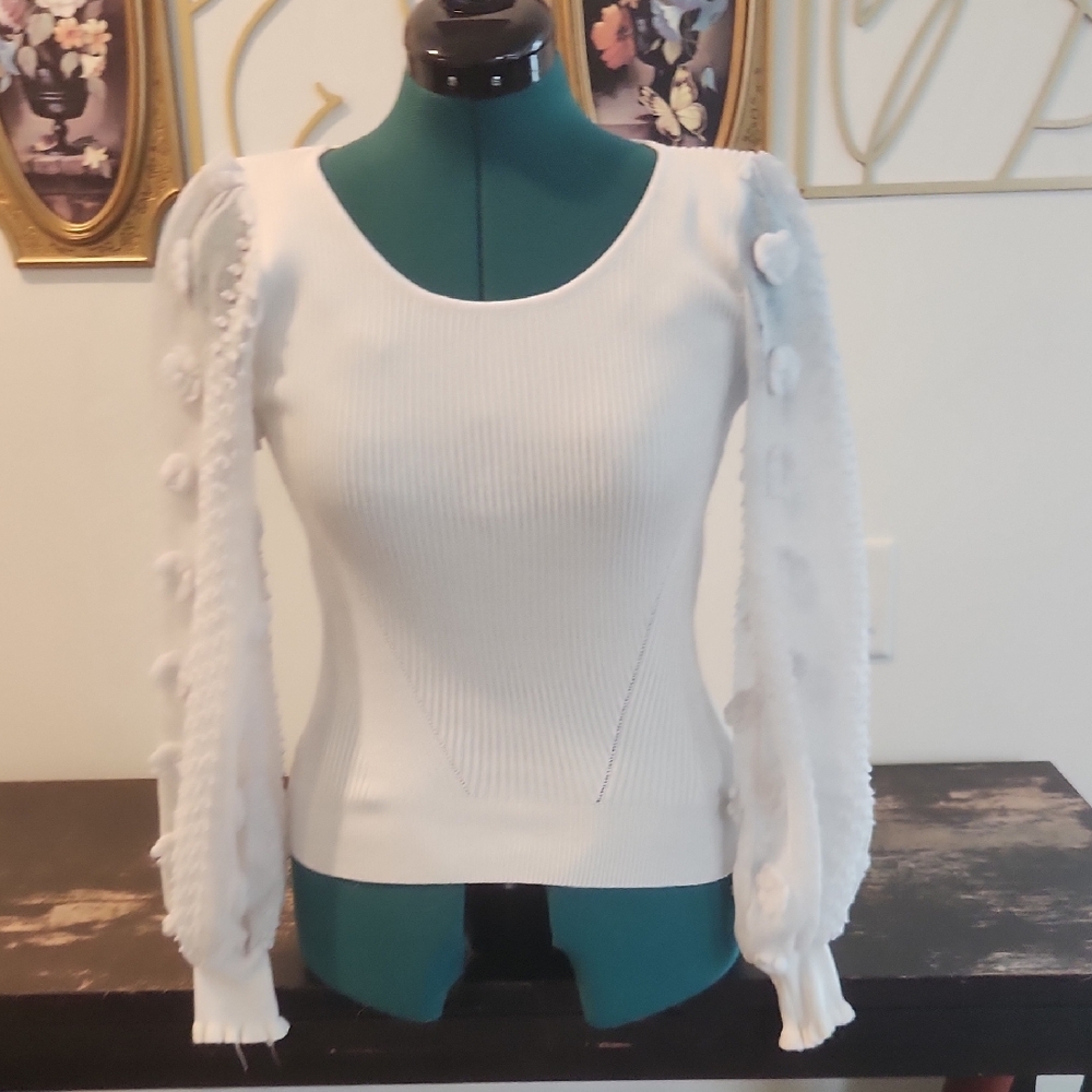 No Boundaries White Textured Sleeve Blouse